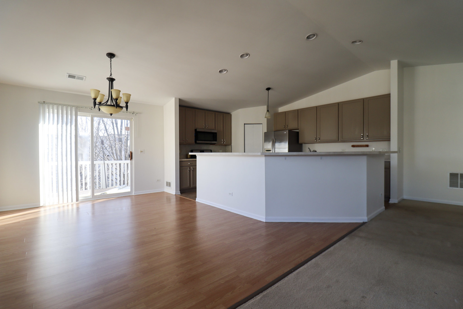 1424 WESTHAMPTON Drive #1424, Plainfield, IL 60586