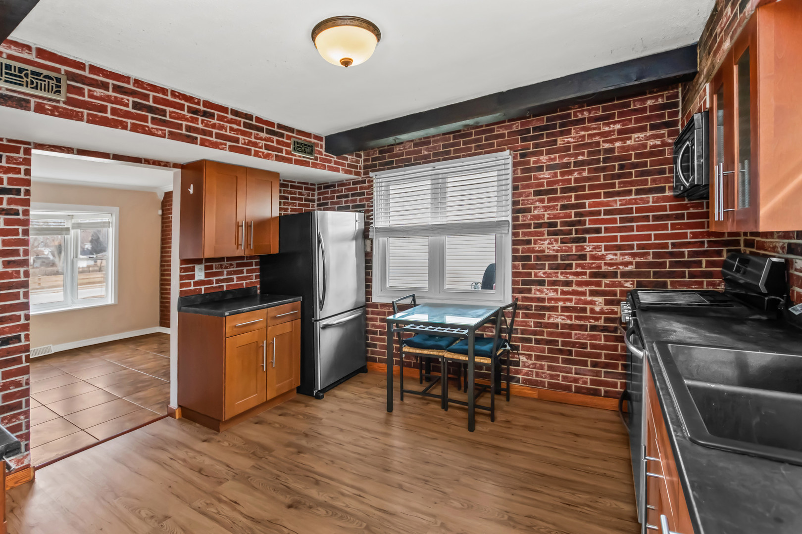 647 N Kramer Avenue, Lombard, IL 60148