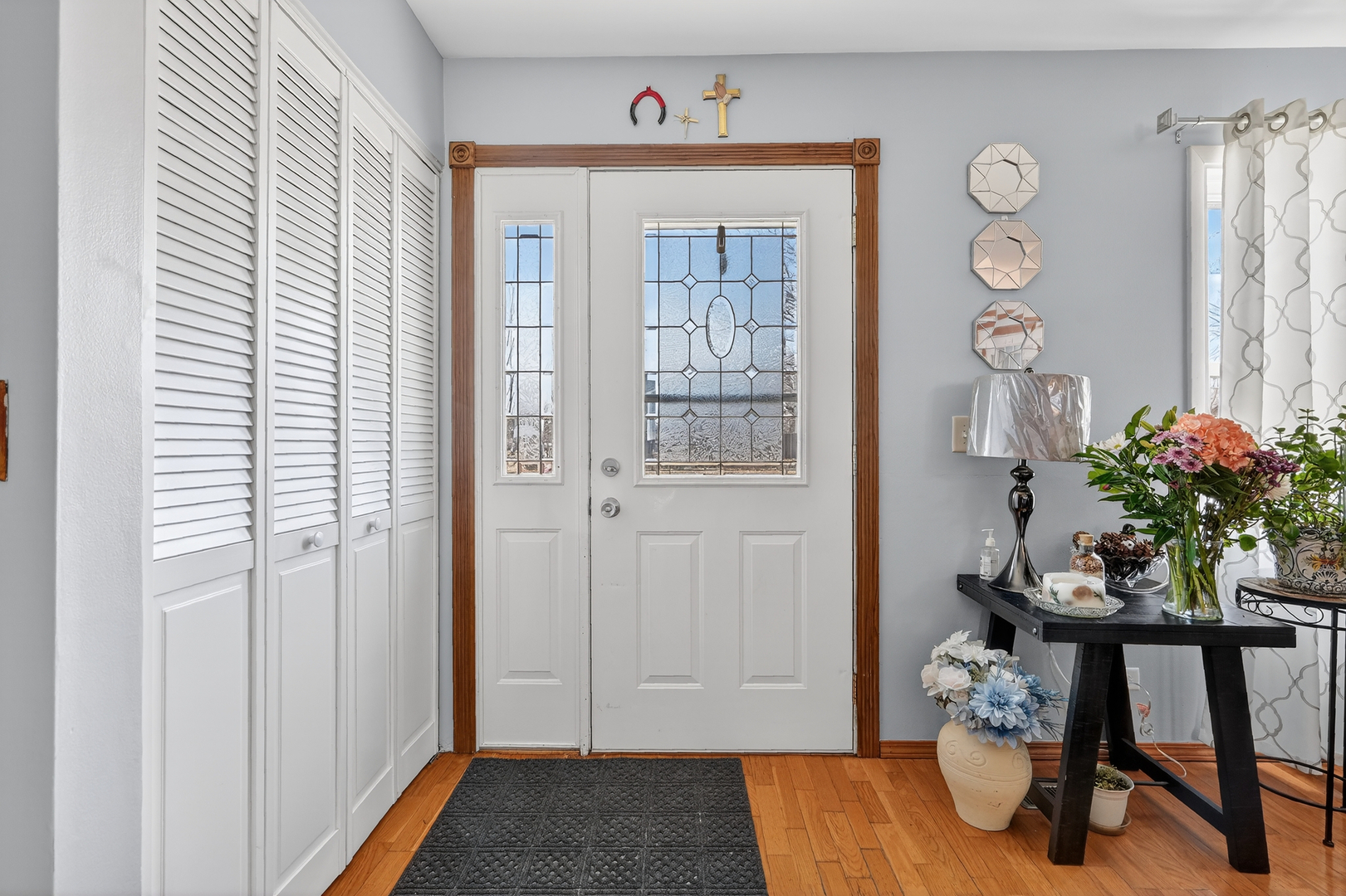 3945 County Farm Road, Hanover Park, IL 60133