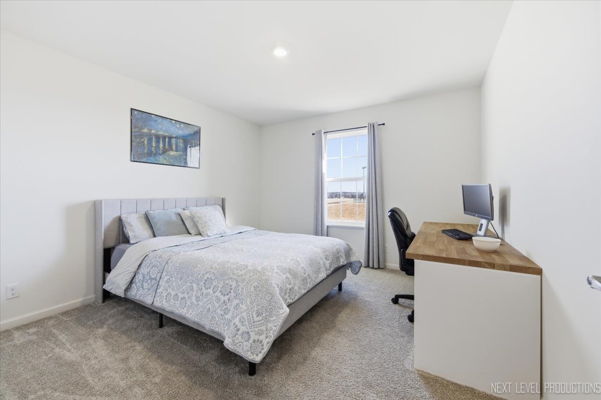 2154 Tremont Avenue, Yorkville, IL 60560