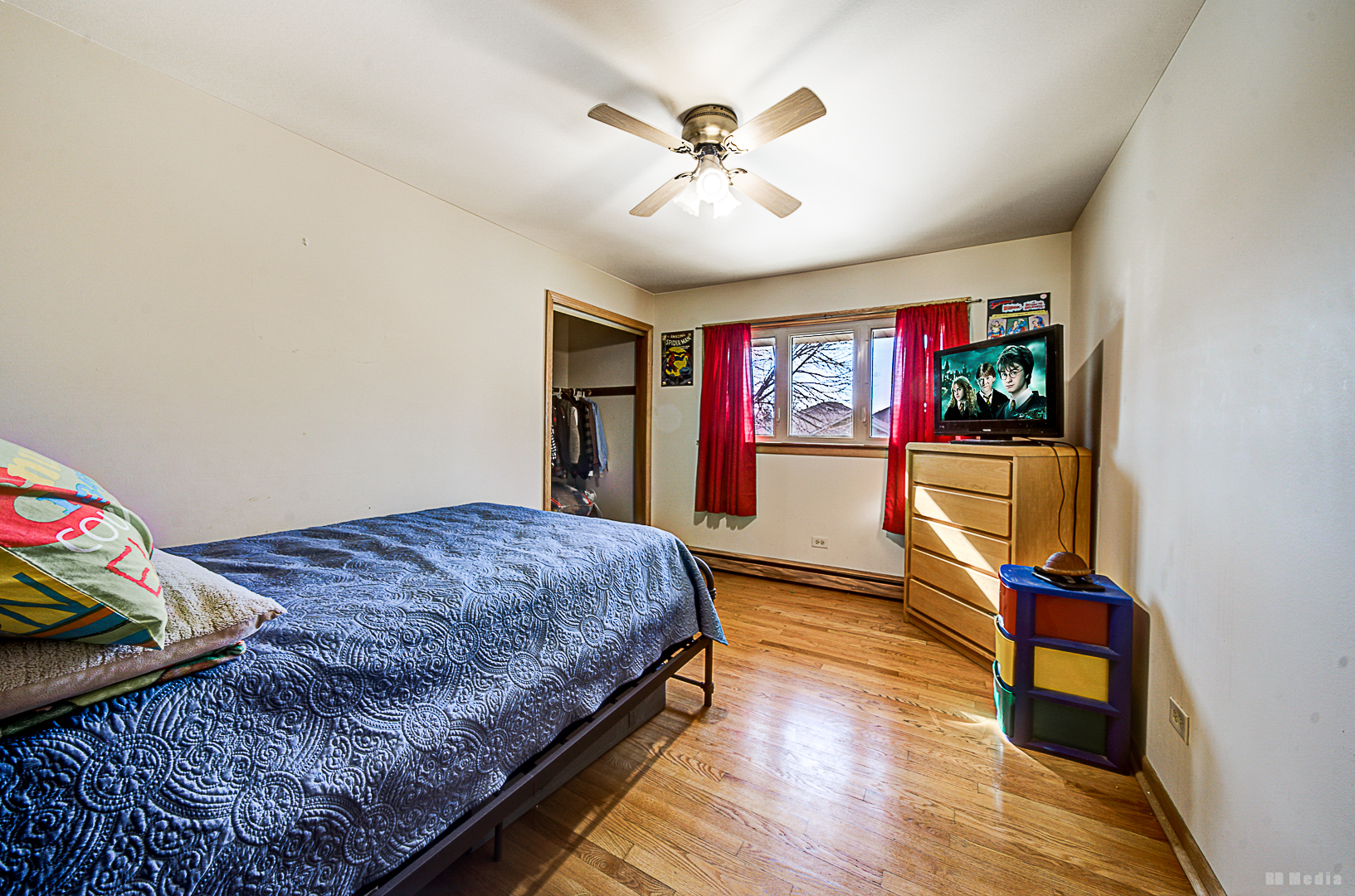 5767 W 97th Street, Oak Lawn, IL 60453