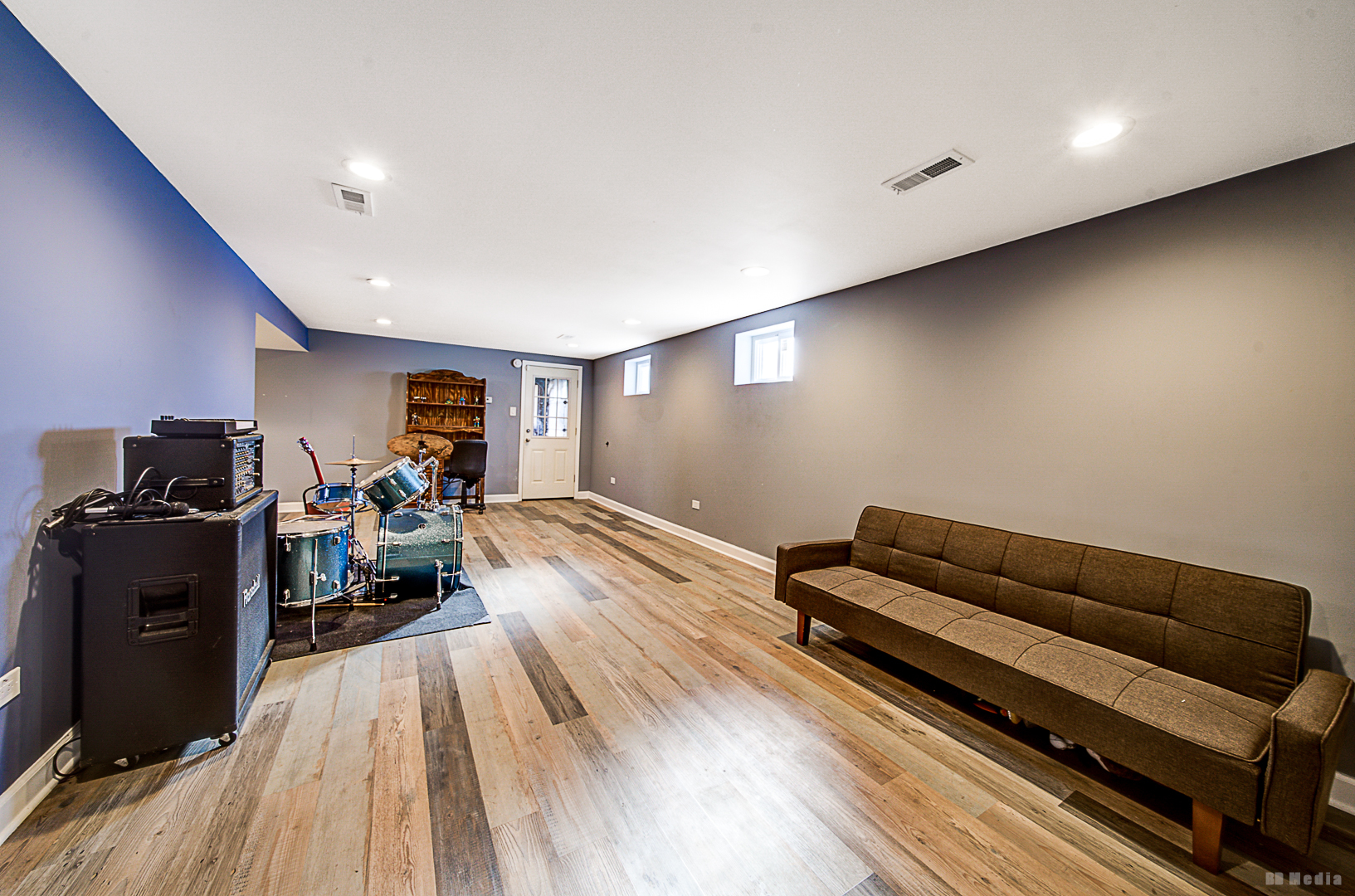 5767 W 97th Street, Oak Lawn, IL 60453