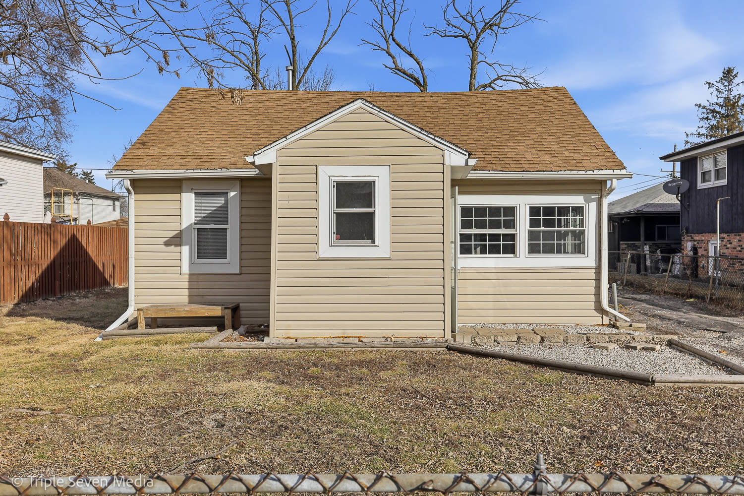 7006 W 73rd Street, Chicago, IL 60638