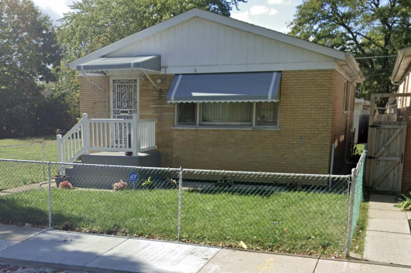 4452 S Lawler Avenue, Chicago, IL 60638