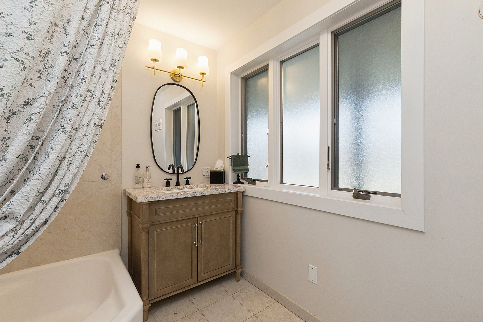 8707 W 123rd Street, Palos Park, IL 60464