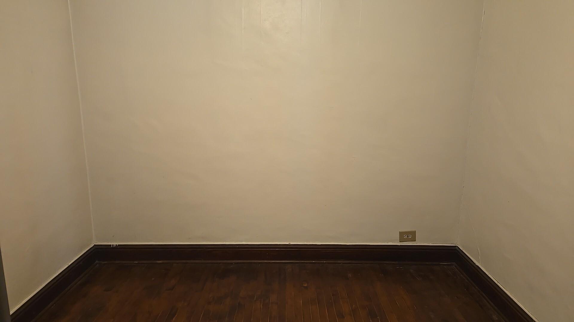 7 N State Street, Glenwood, IL 60425