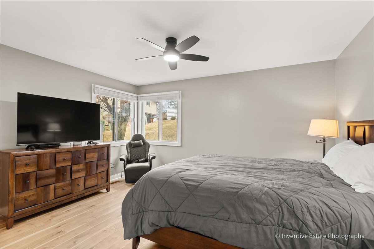 2404 Danbury Drive #B1, Woodridge, IL 60517