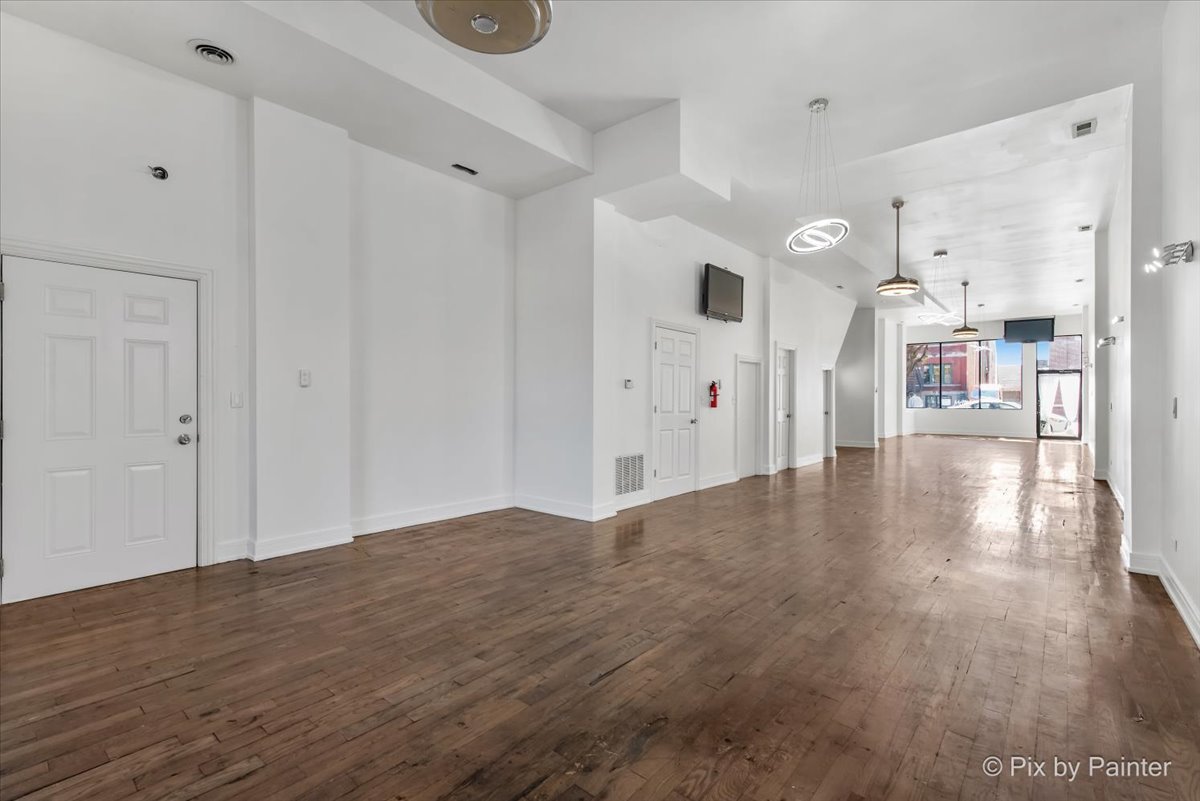 2710 W Chicago Avenue #GRND, Chicago, IL 60638