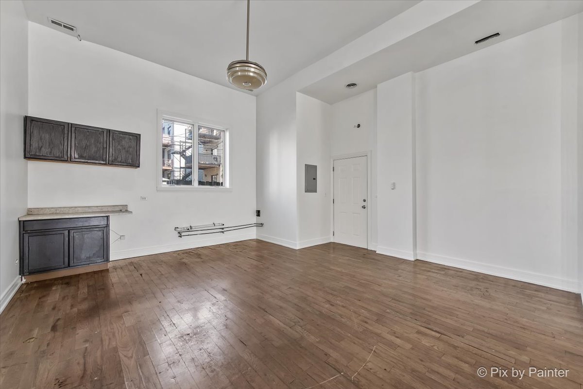 2710 W Chicago Avenue #GRND, Chicago, IL 60638