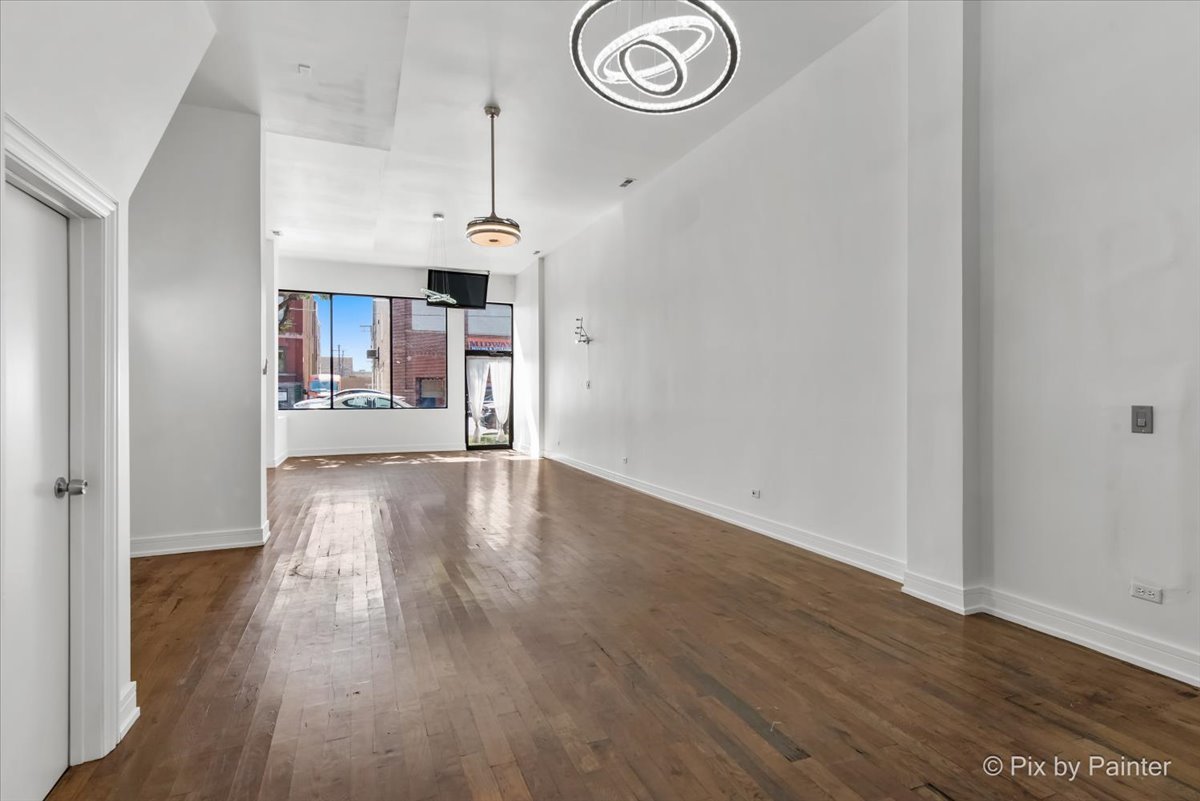 2710 W Chicago Avenue #GRND, Chicago, IL 60638