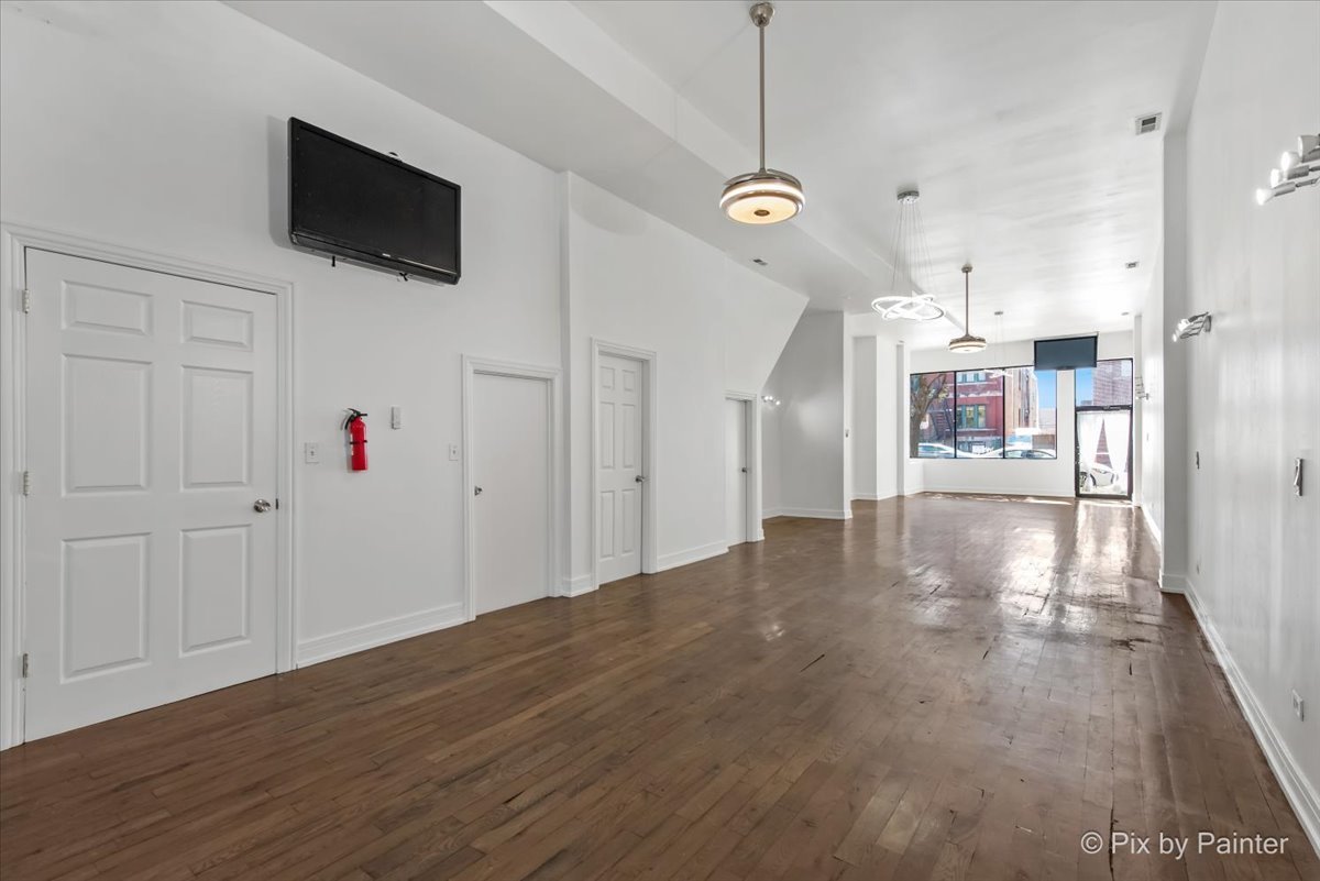 2710 W Chicago Avenue #GRND, Chicago, IL 60638