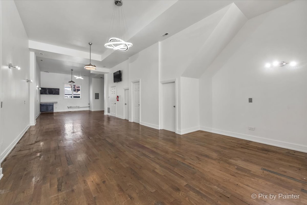 2710 W Chicago Avenue #GRND, Chicago, IL 60638