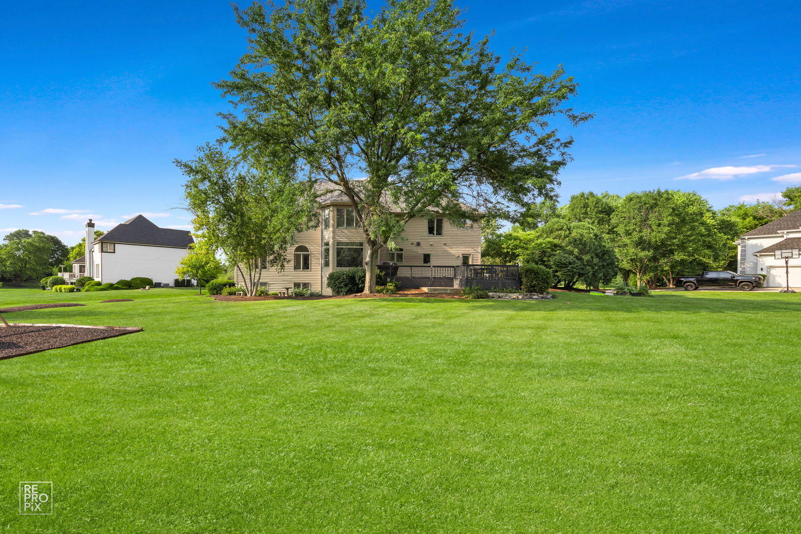 St. Charles, IL 60175