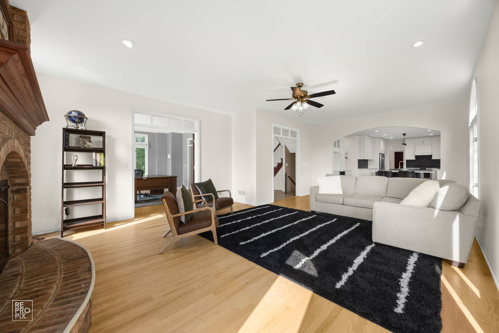 St. Charles, IL 60175