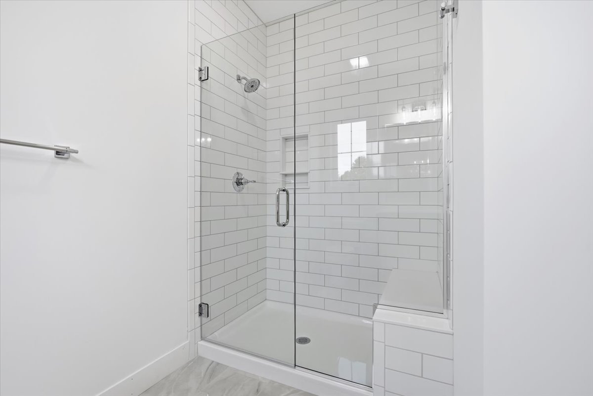 8 Stone Mill Court, Bloomington, IL 61705