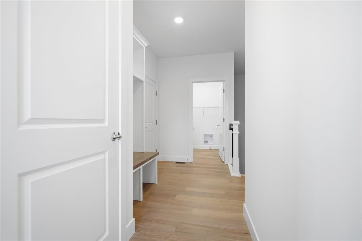 8 Stone Mill Court, Bloomington, IL 61705