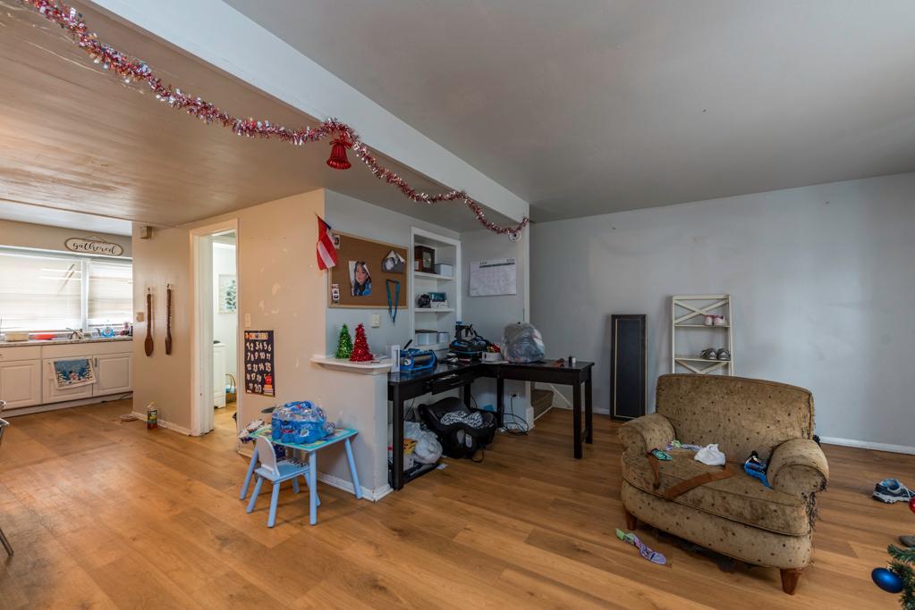 2112 Hebron Avenue, Zion, IL 60099