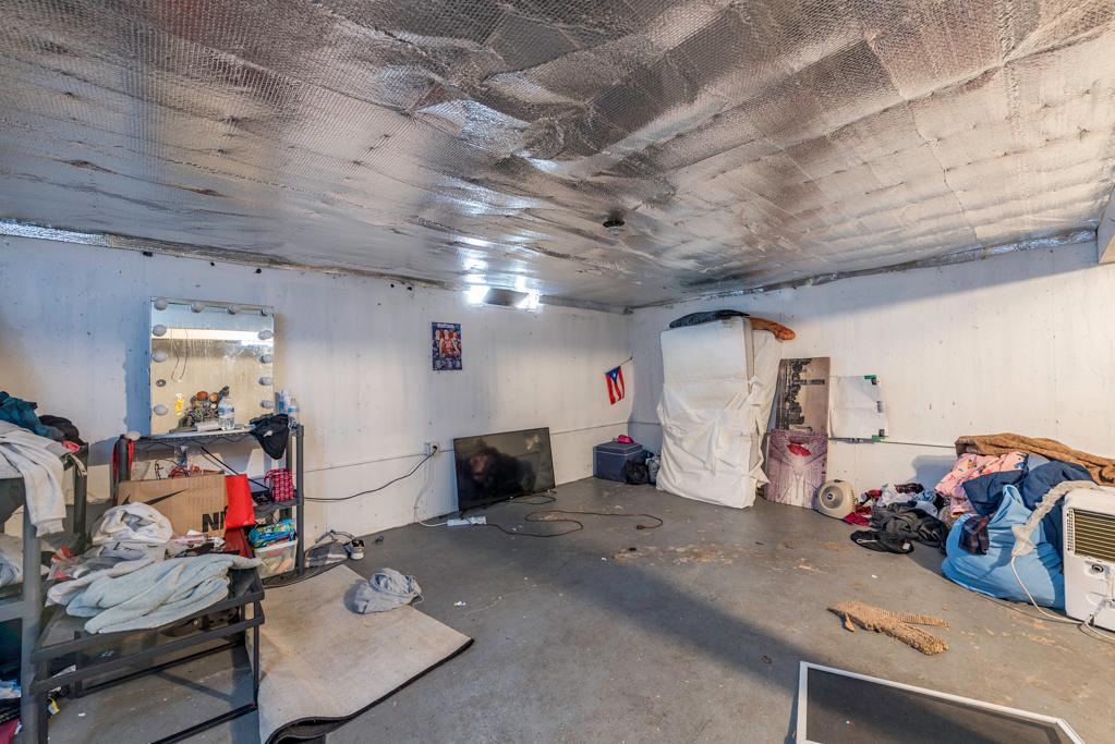 2112 Hebron Avenue, Zion, IL 60099