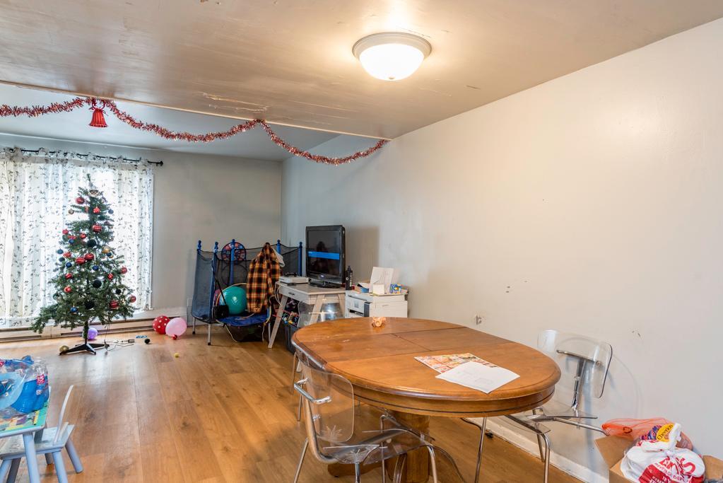 2112 Hebron Avenue, Zion, IL 60099