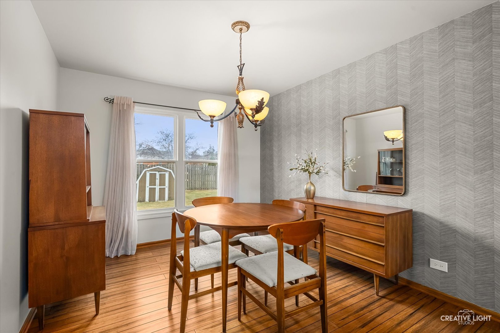 724 Small Court, Naperville, IL 60563