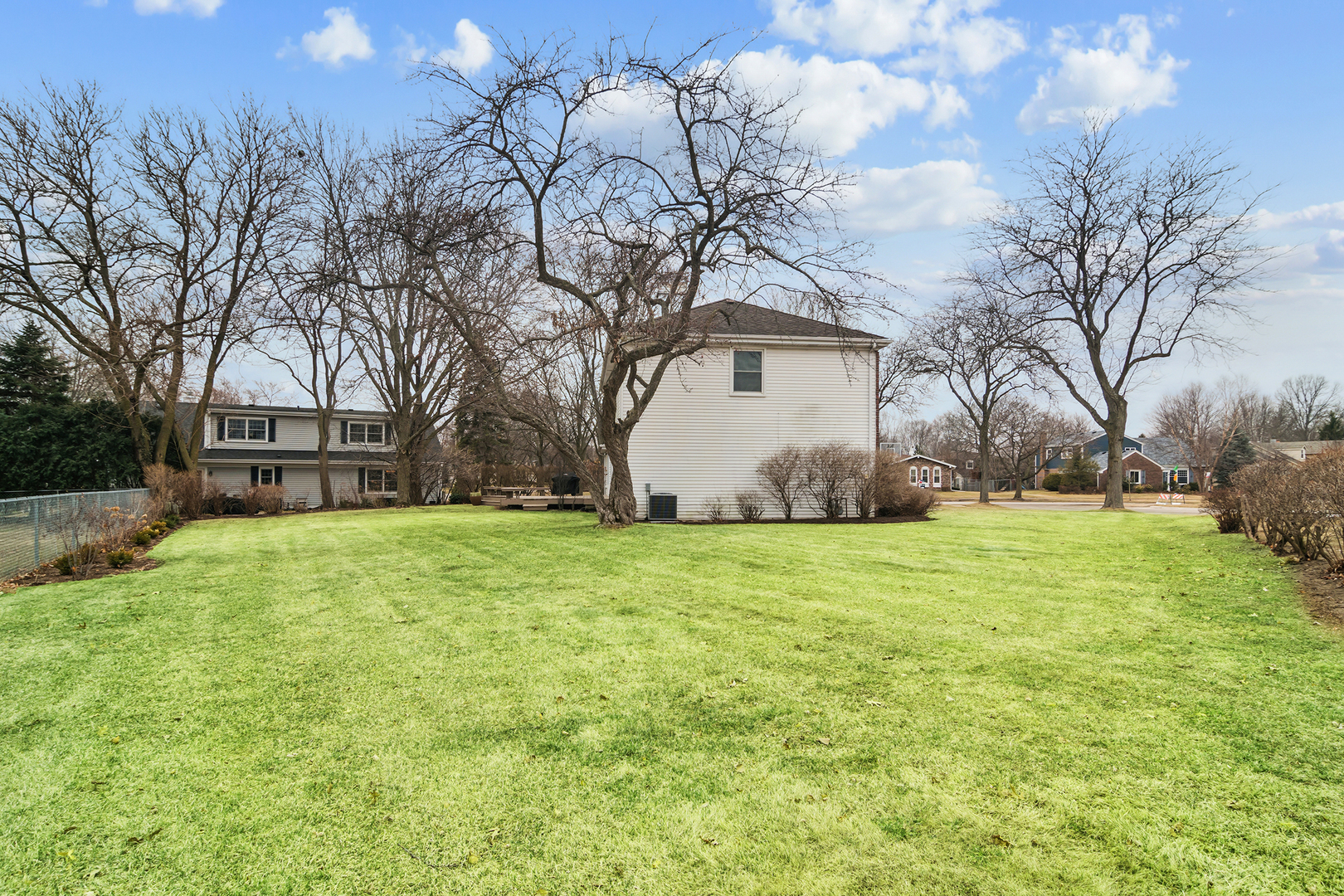 840 W Partridge Drive, Palatine, IL 60067
