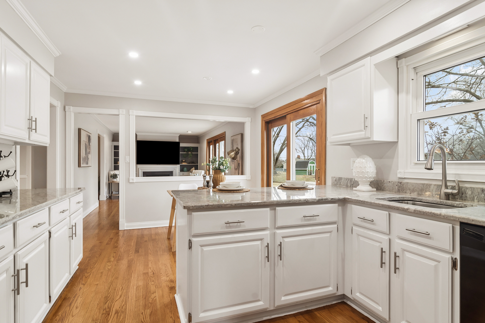 840 W Partridge Drive, Palatine, IL 60067