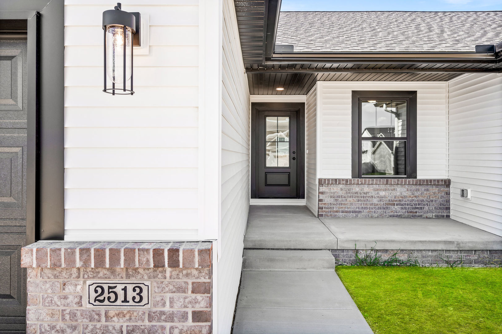 2513 Pampas Lane, Bloomington, IL 61705