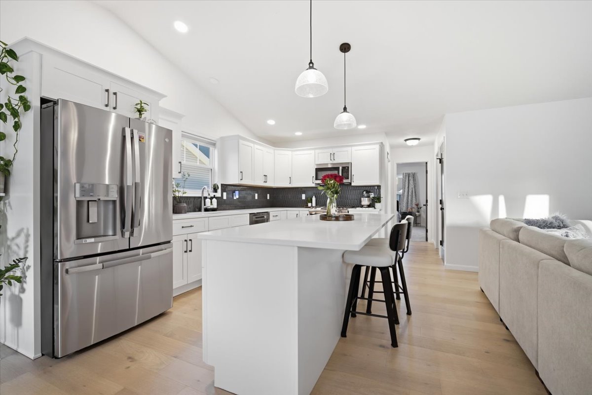 2513 Pampas Lane, Bloomington, IL 61705