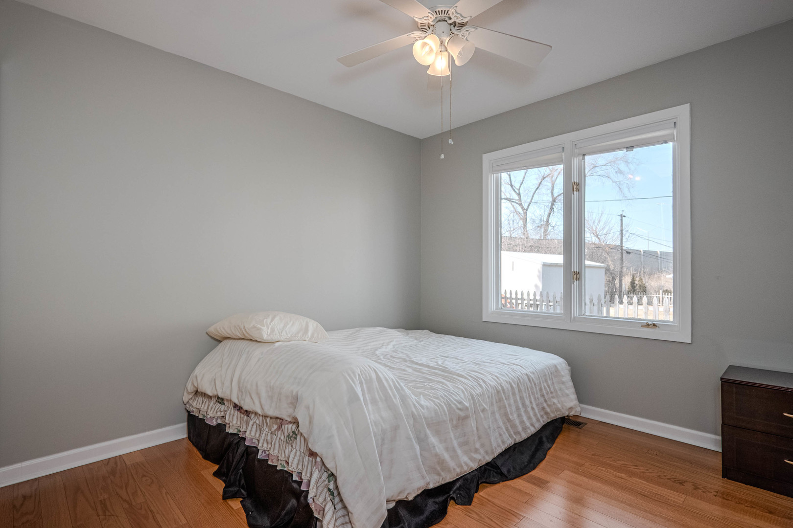 2S164 Beaumont Lane, Lombard, IL 60148