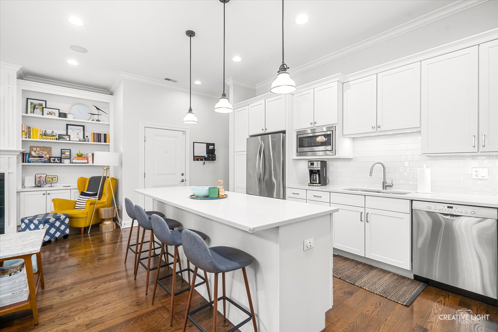 4835 N Damen Avenue #2S, Chicago, IL 60625