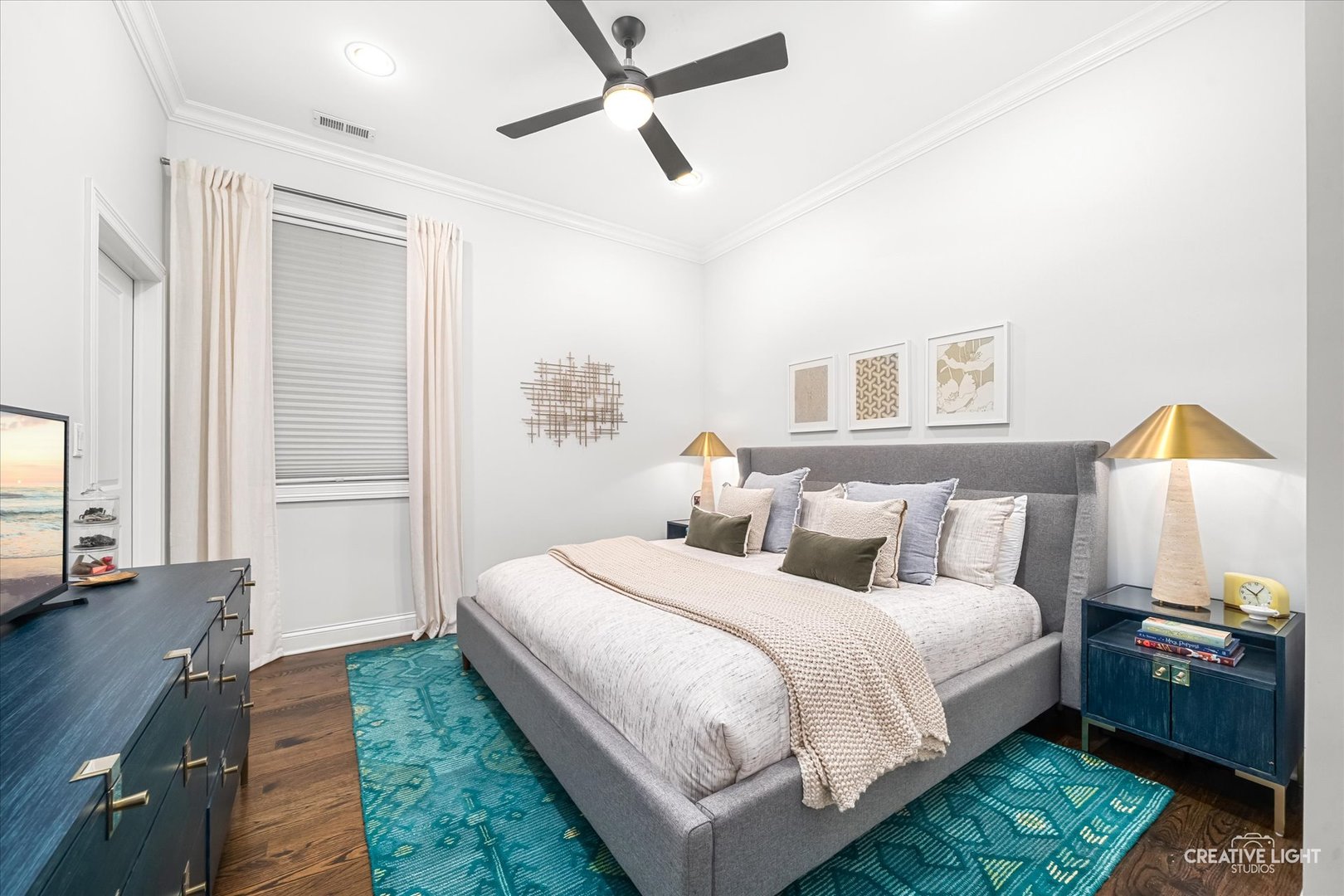 4835 N Damen Avenue #2S, Chicago, IL 60625