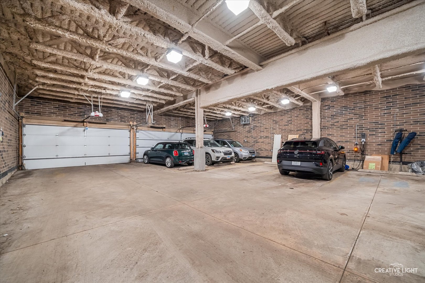 4835 N Damen Avenue #2S, Chicago, IL 60625