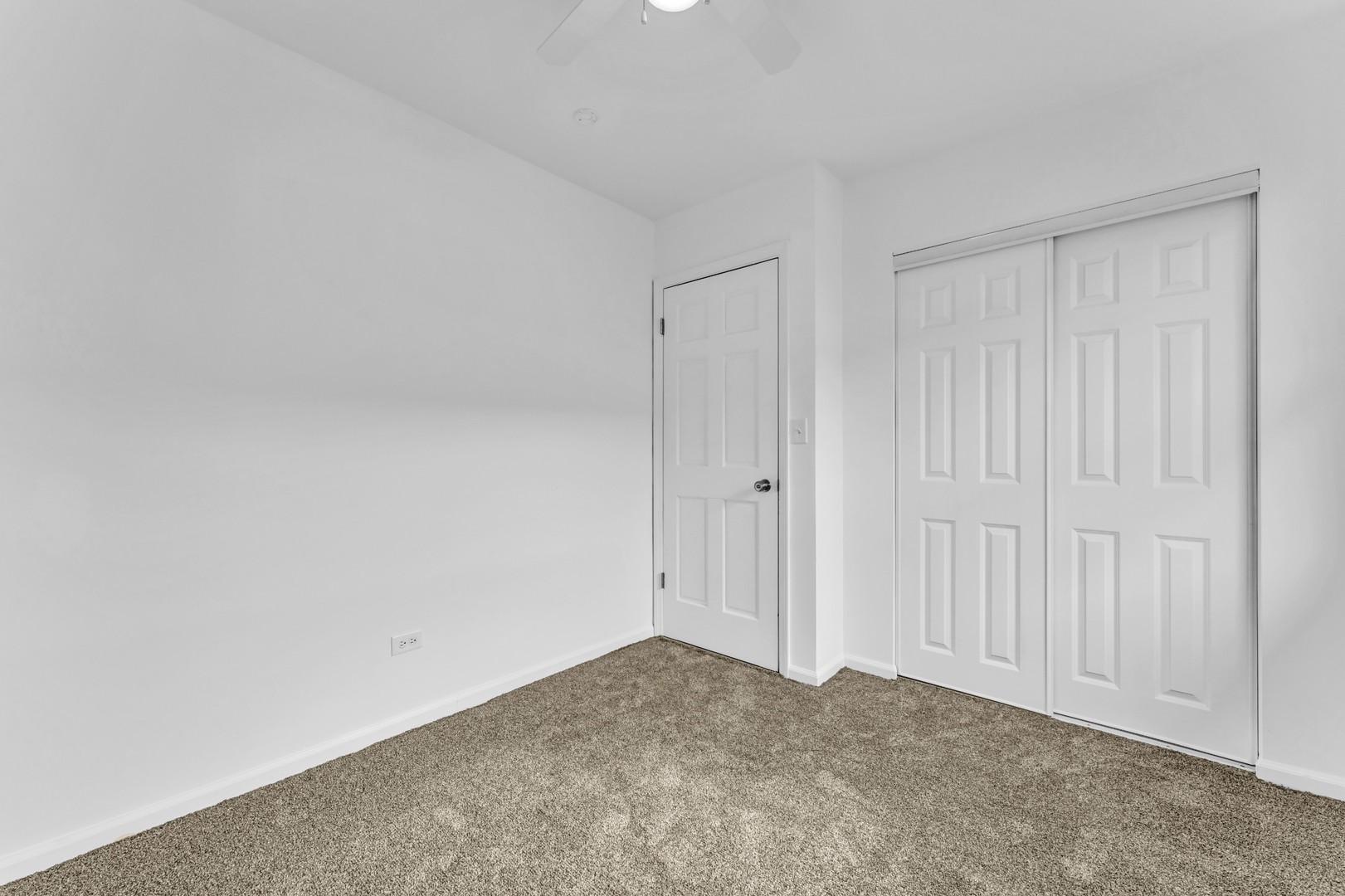 1321 N Cedar Lake Road, Round Lake Beach, IL 60073