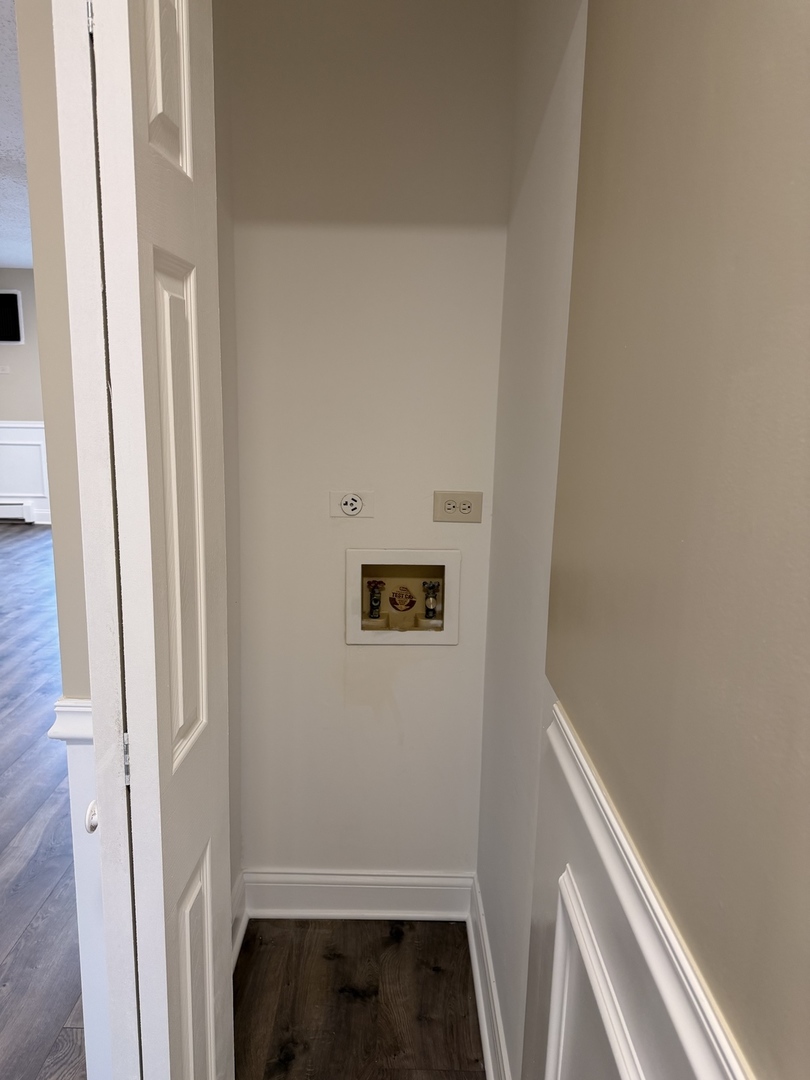 10 Parkside Court #8, Vernon Hills, IL 60061