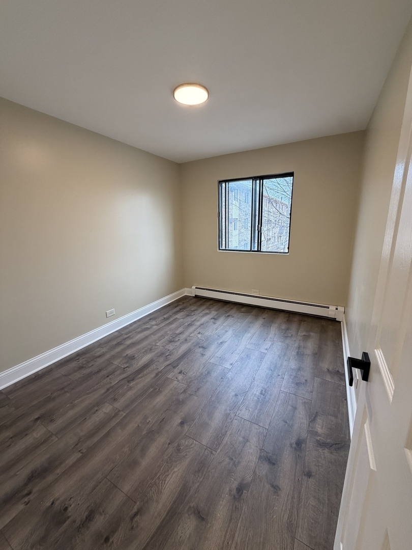 10 Parkside Court #8, Vernon Hills, IL 60061