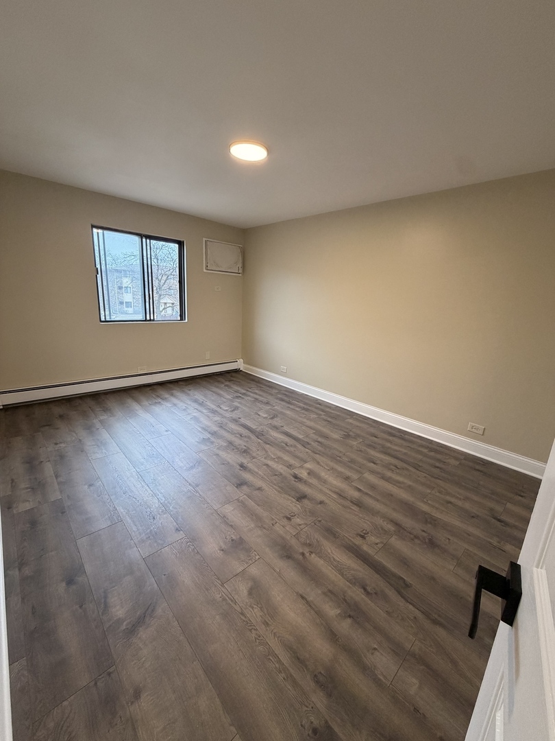 10 Parkside Court #8, Vernon Hills, IL 60061