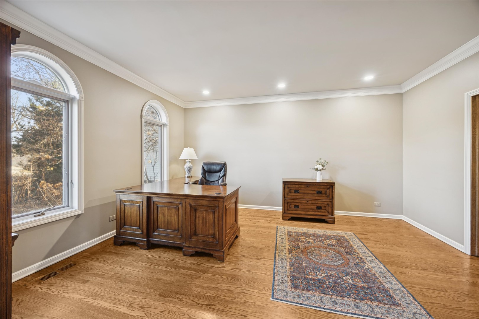 8S230 Hampton Circle, Naperville, IL 60540