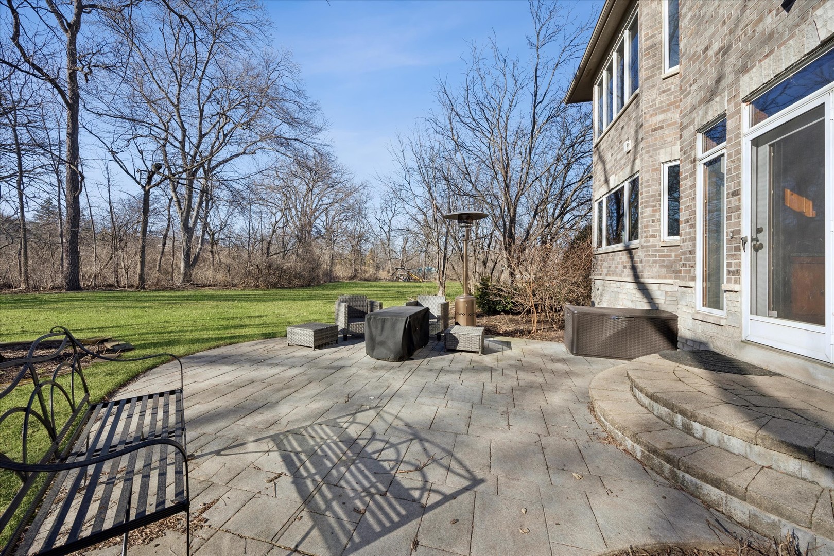 8S230 Hampton Circle, Naperville, IL 60540