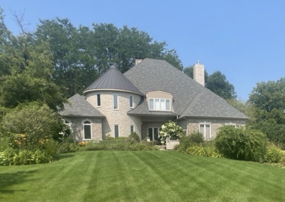 8S230 Hampton Circle, Naperville, IL 60540