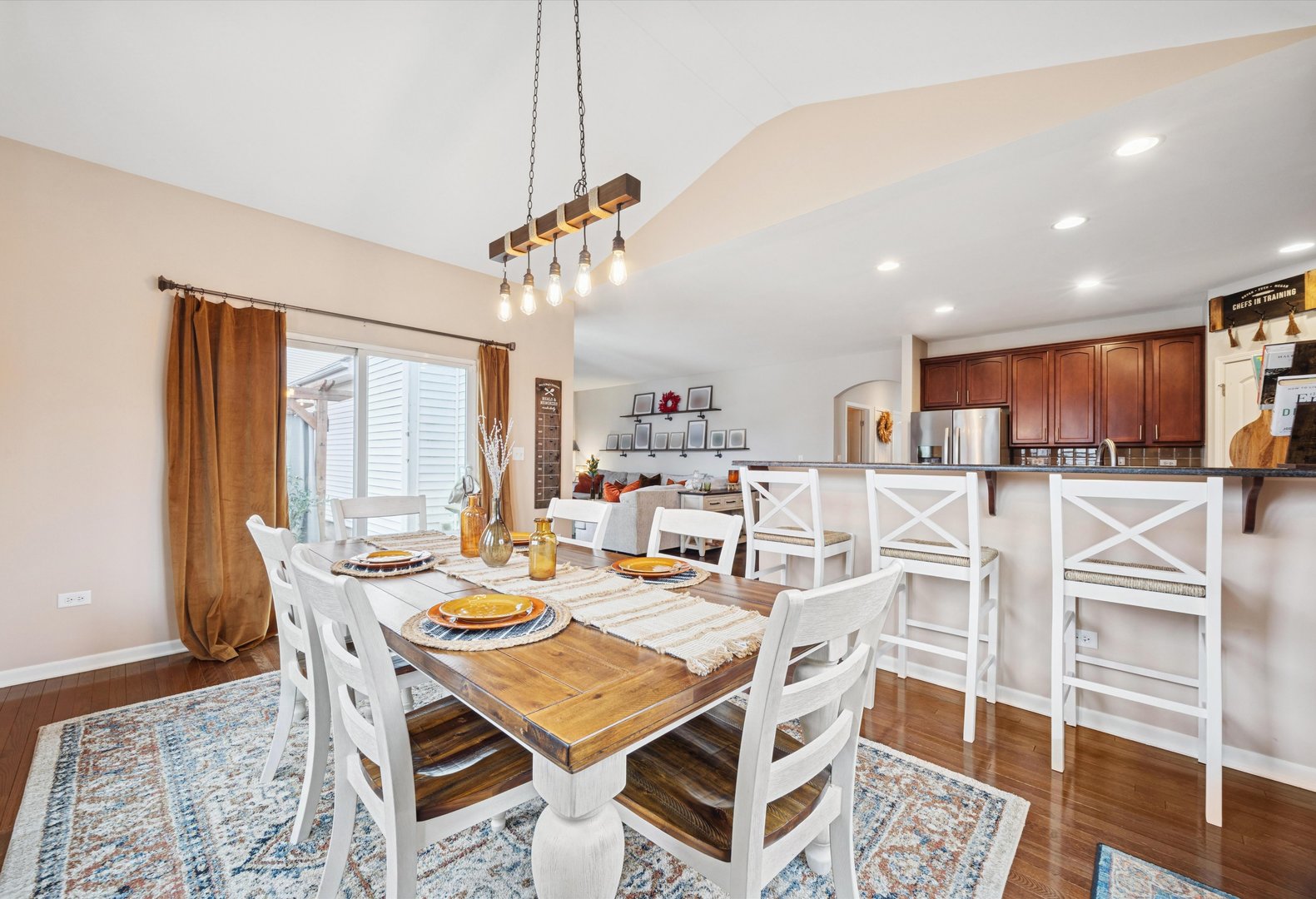 2380 River Hills Lane, Bolingbrook, IL 60490