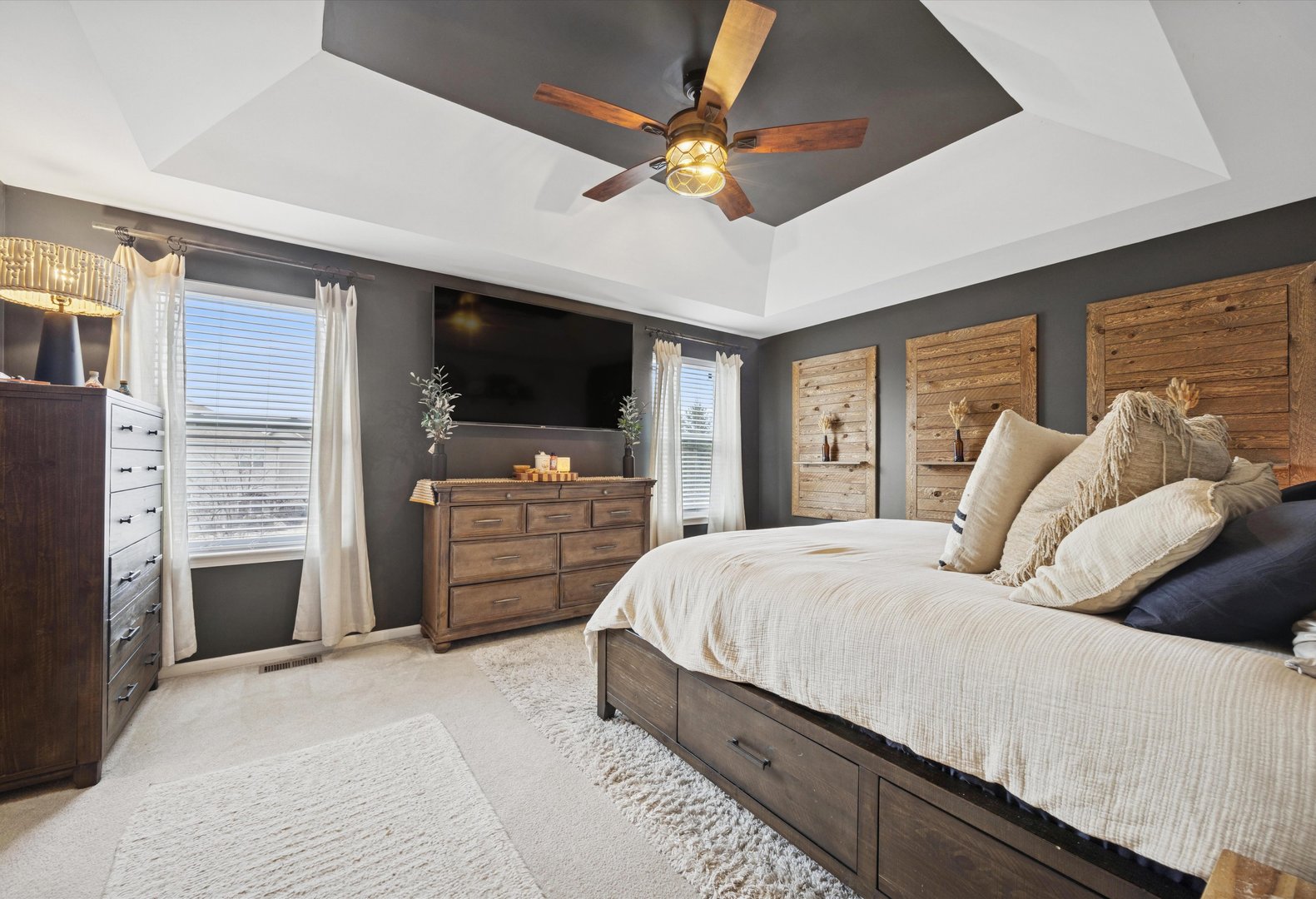 2380 River Hills Lane, Bolingbrook, IL 60490