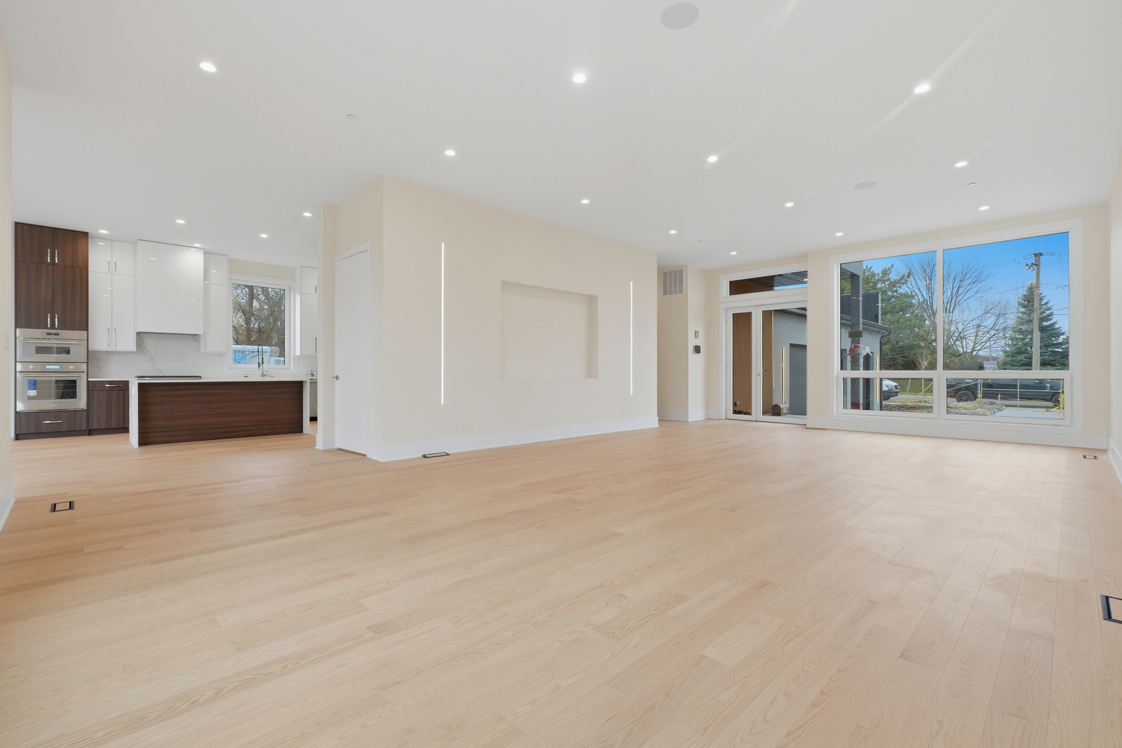 783 Greenwood Road, Northbrook, IL 60062