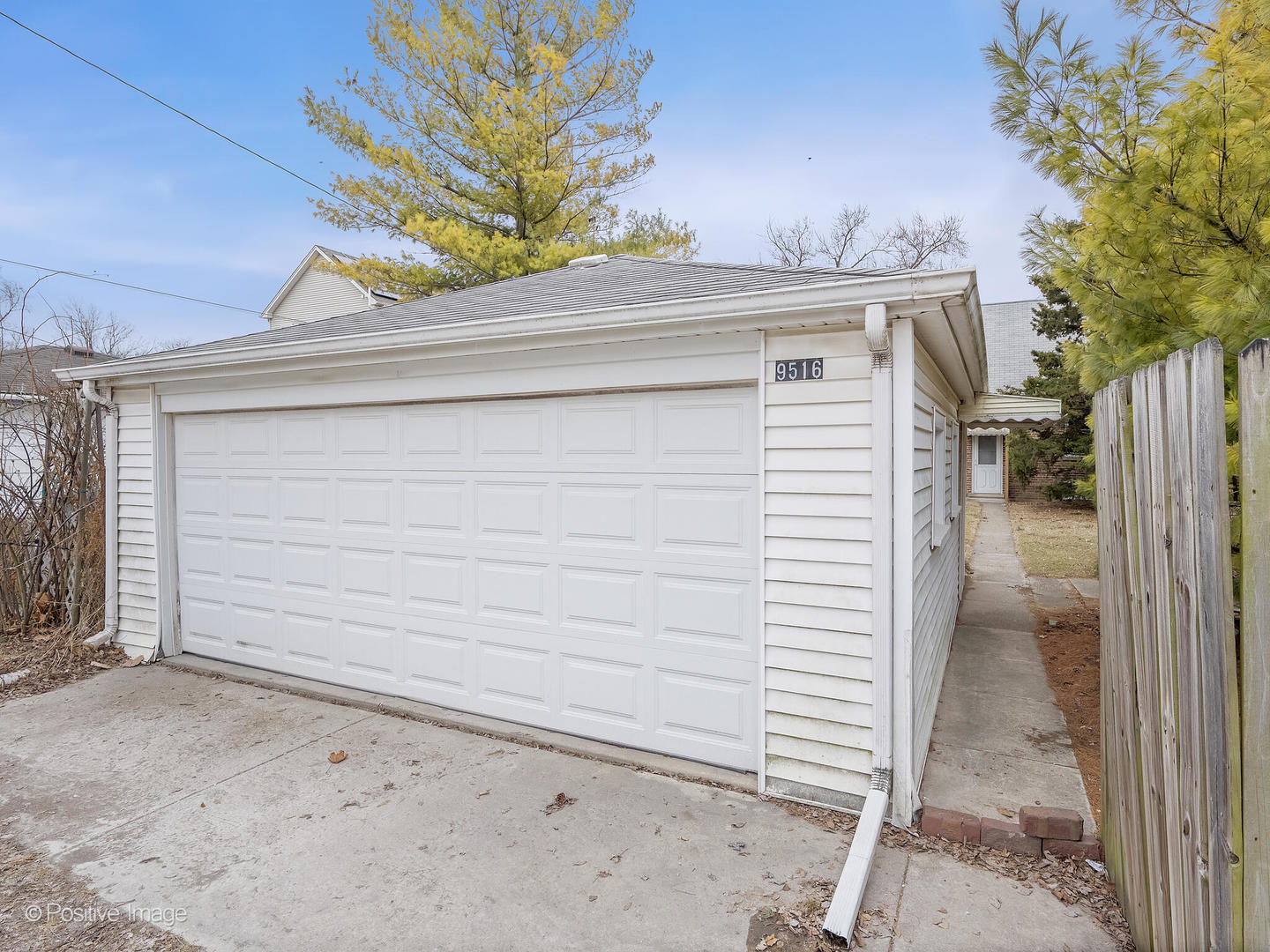 9516 Jackson Avenue, Brookfield, IL 60513