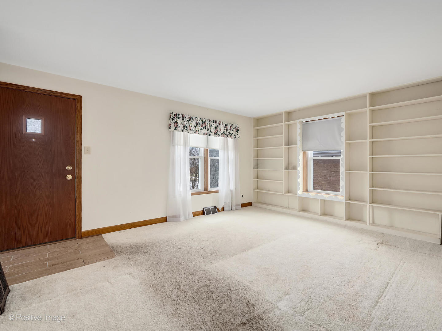 9516 Jackson Avenue, Brookfield, IL 60513