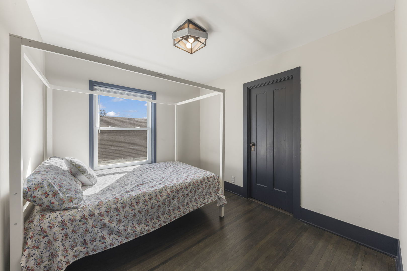 1918 S 9th Avenue, Maywood, IL 60153