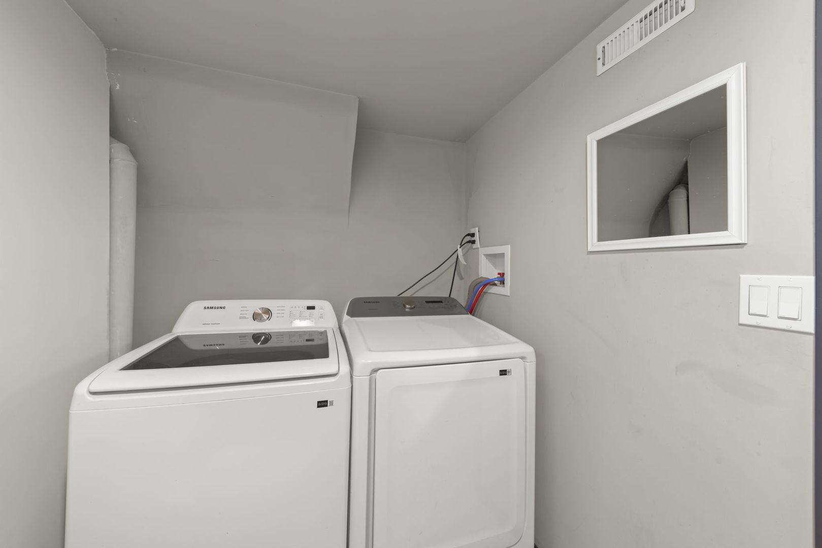 1918 S 9th Avenue, Maywood, IL 60153