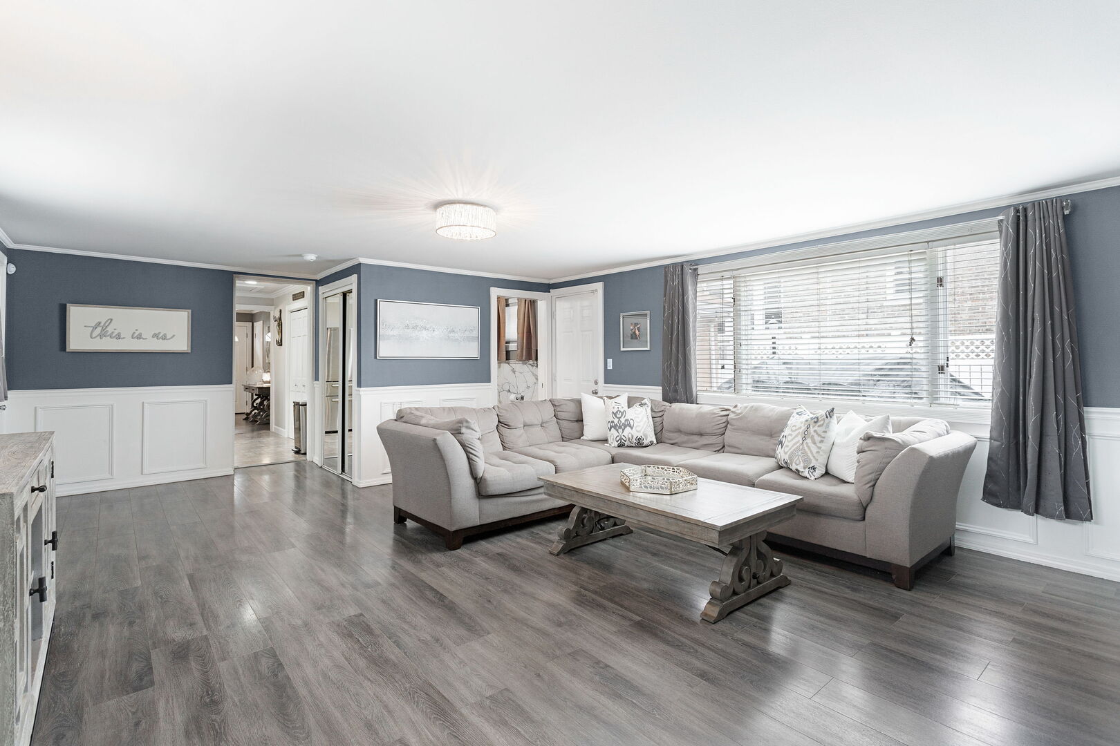 3700 Blanchan Avenue, Brookfield, IL 60513