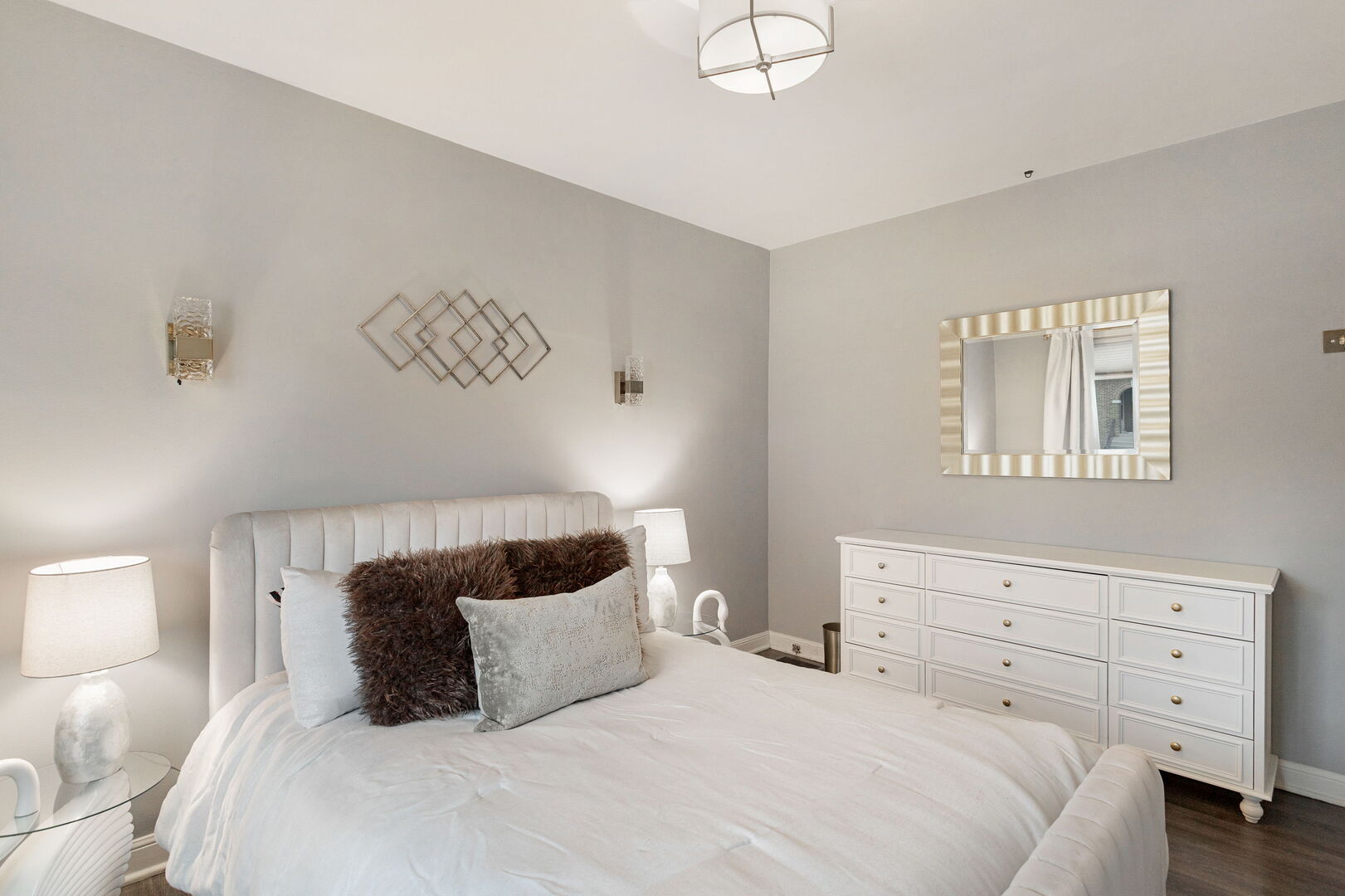 3700 Blanchan Avenue, Brookfield, IL 60513