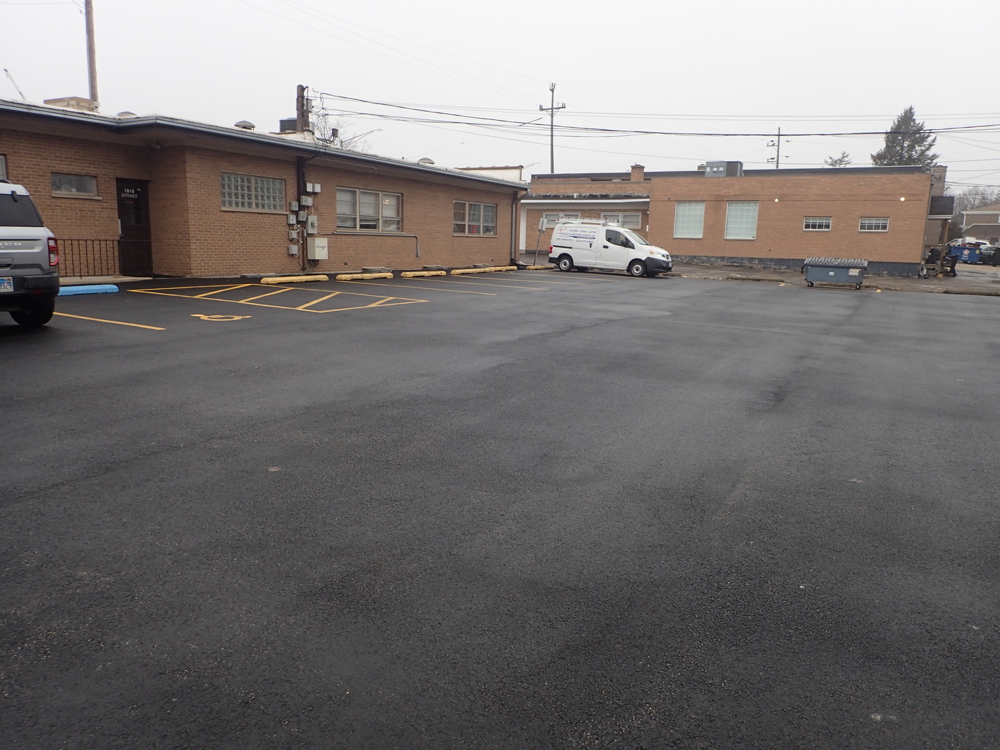 1818 E Northwest Highway, Arlington Heights, IL 60004