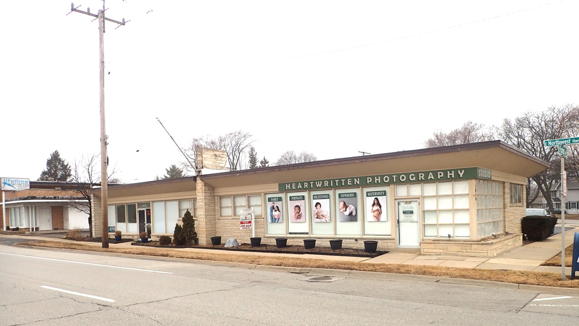 1818 E Northwest Highway, Arlington Heights, IL 60004